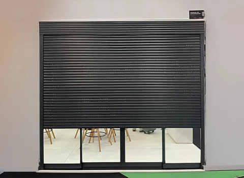 Persianas Integradas para Portas e Janelas - Roll Door Company