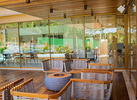 Conheça o diferencial da pintura das esquadrias Roll Door. - Roll Door Company