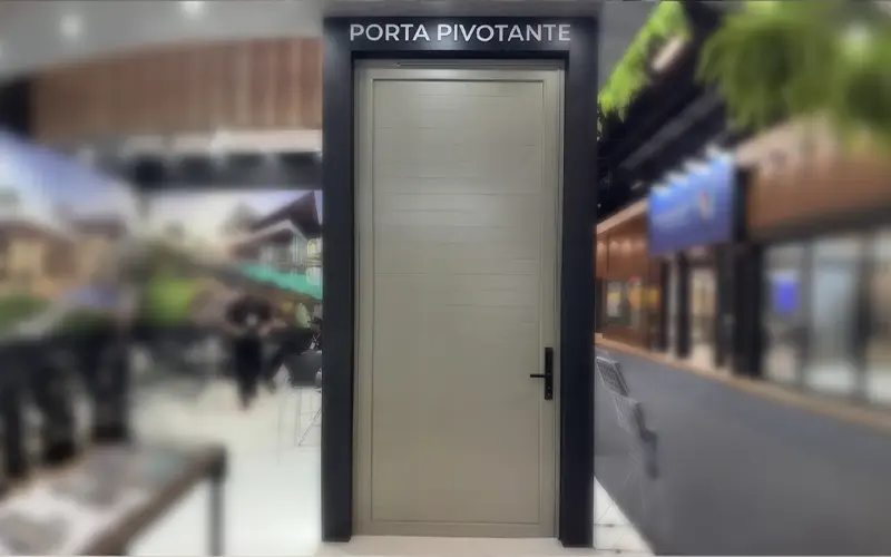 Porta Pivotante - Roll Door Company