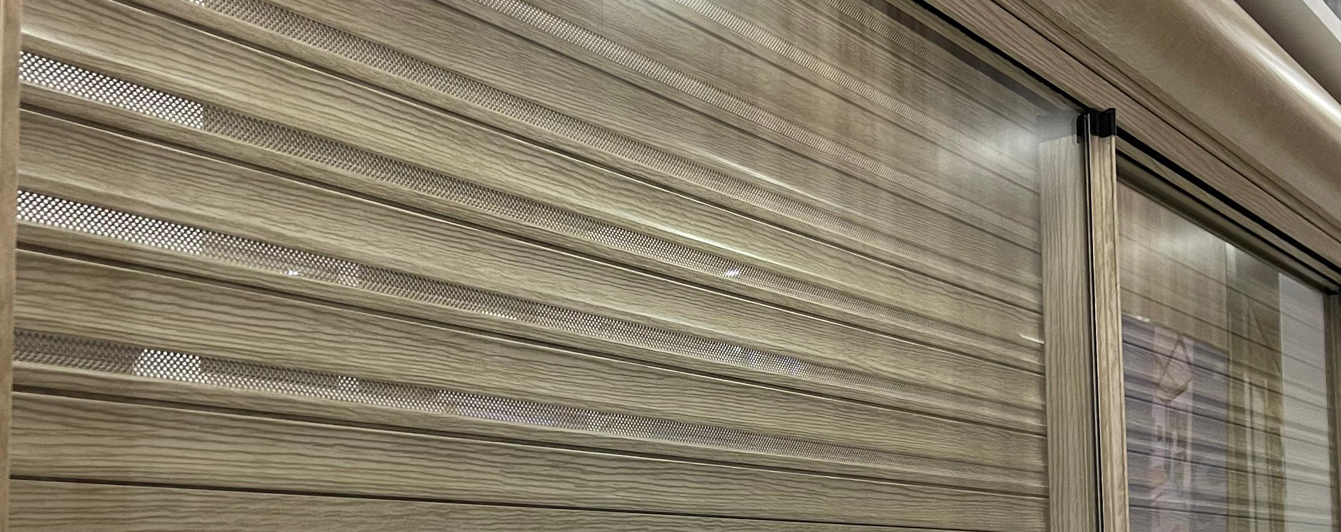 Persiana Integrada - Janelas - Roll Door Company