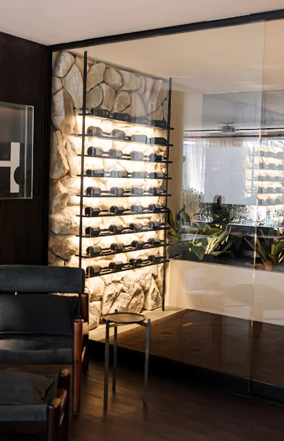 Living bar por A+B Arquitetura - Roll Door Company